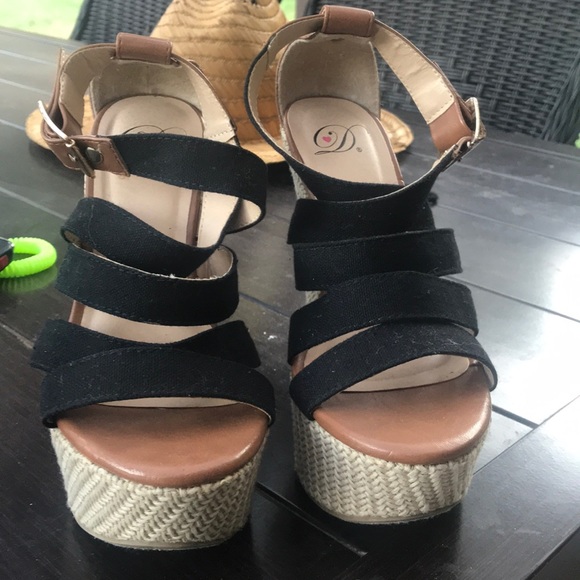 Black Strappy Wedges - Picture 4 of 6